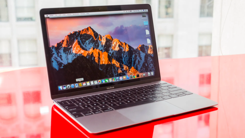 Compact yet Powerful: Why the MacBook 12in m7 is the Perfect Travel Companion